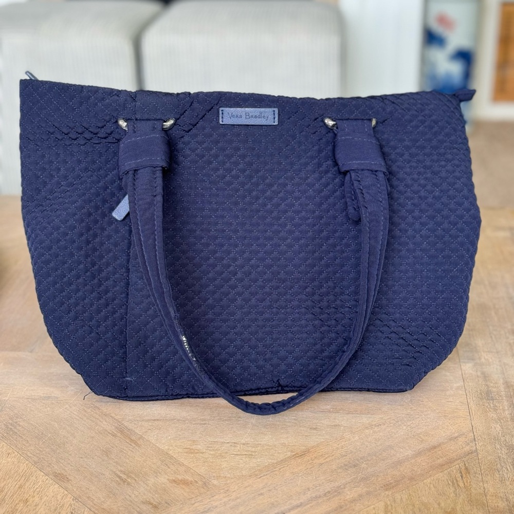Vera Bradley | Hadley East West Tote Classic Navy Blue